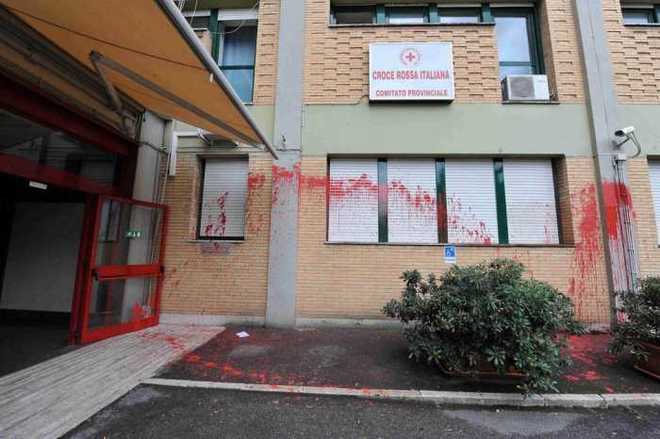 Irruzione alla Croce Rossa di Roma