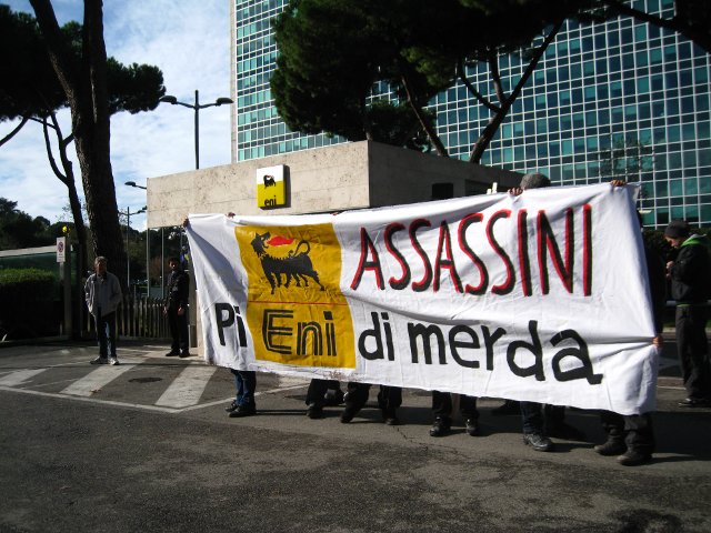 Assassini pieni di merda